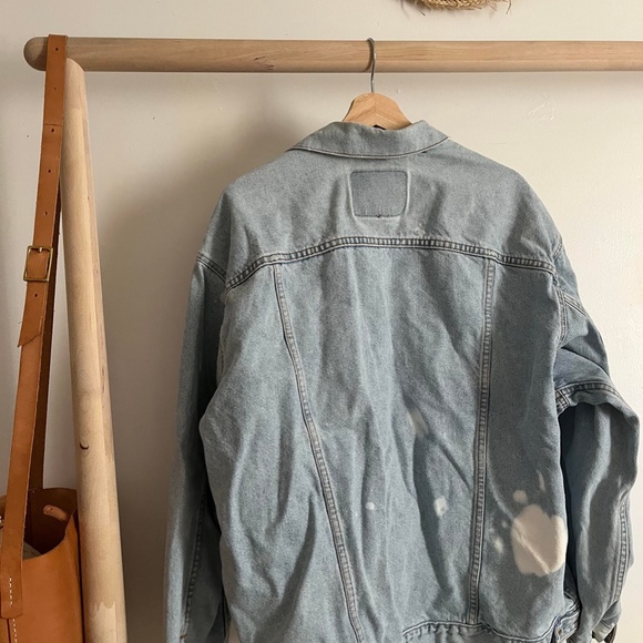 Vintage XL Levi's Custom Acid wash Denim Jacket - Picture 3 of 7